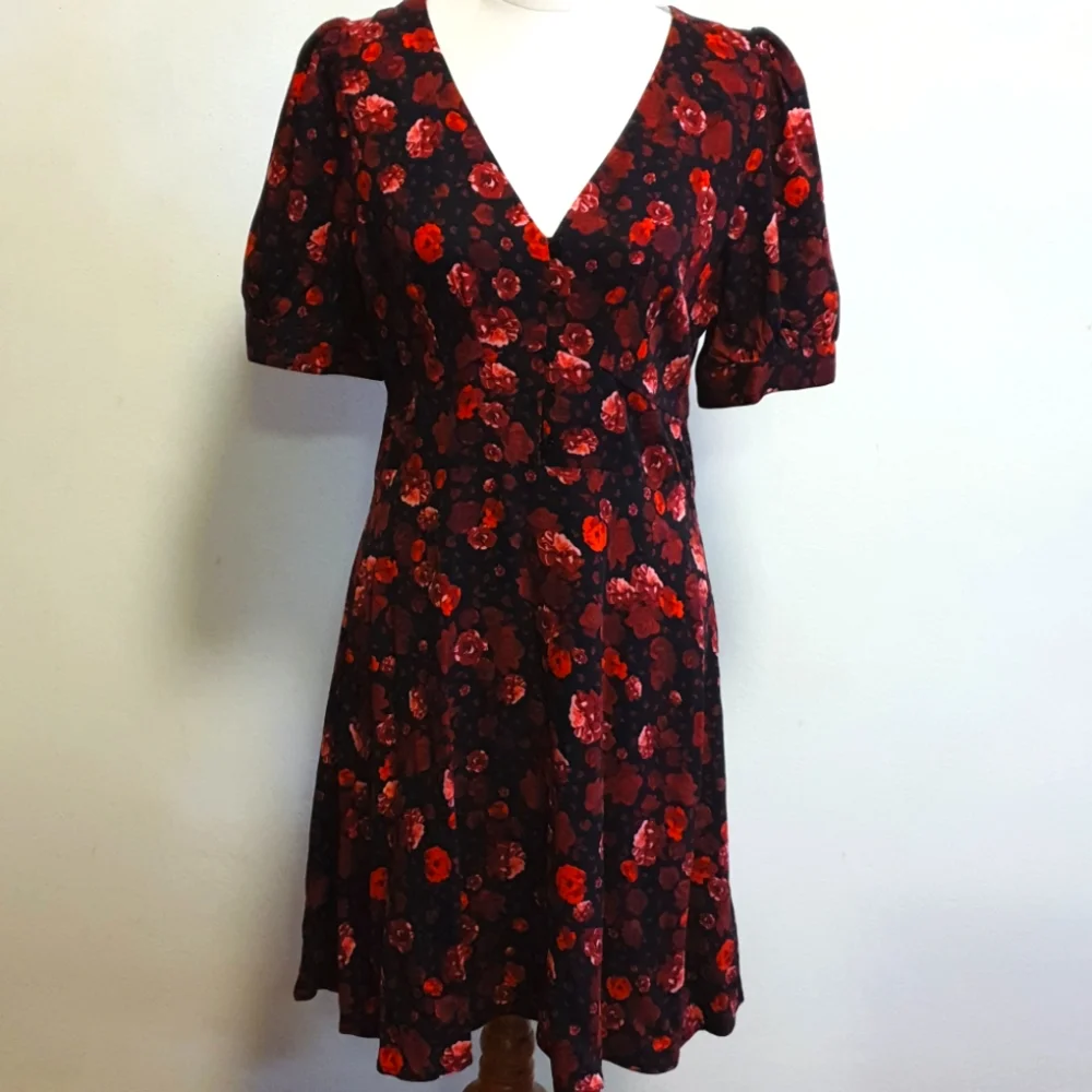 🎈SALE! Bundle 3 for $30.Dotti floral dress - Picture 1 of 5